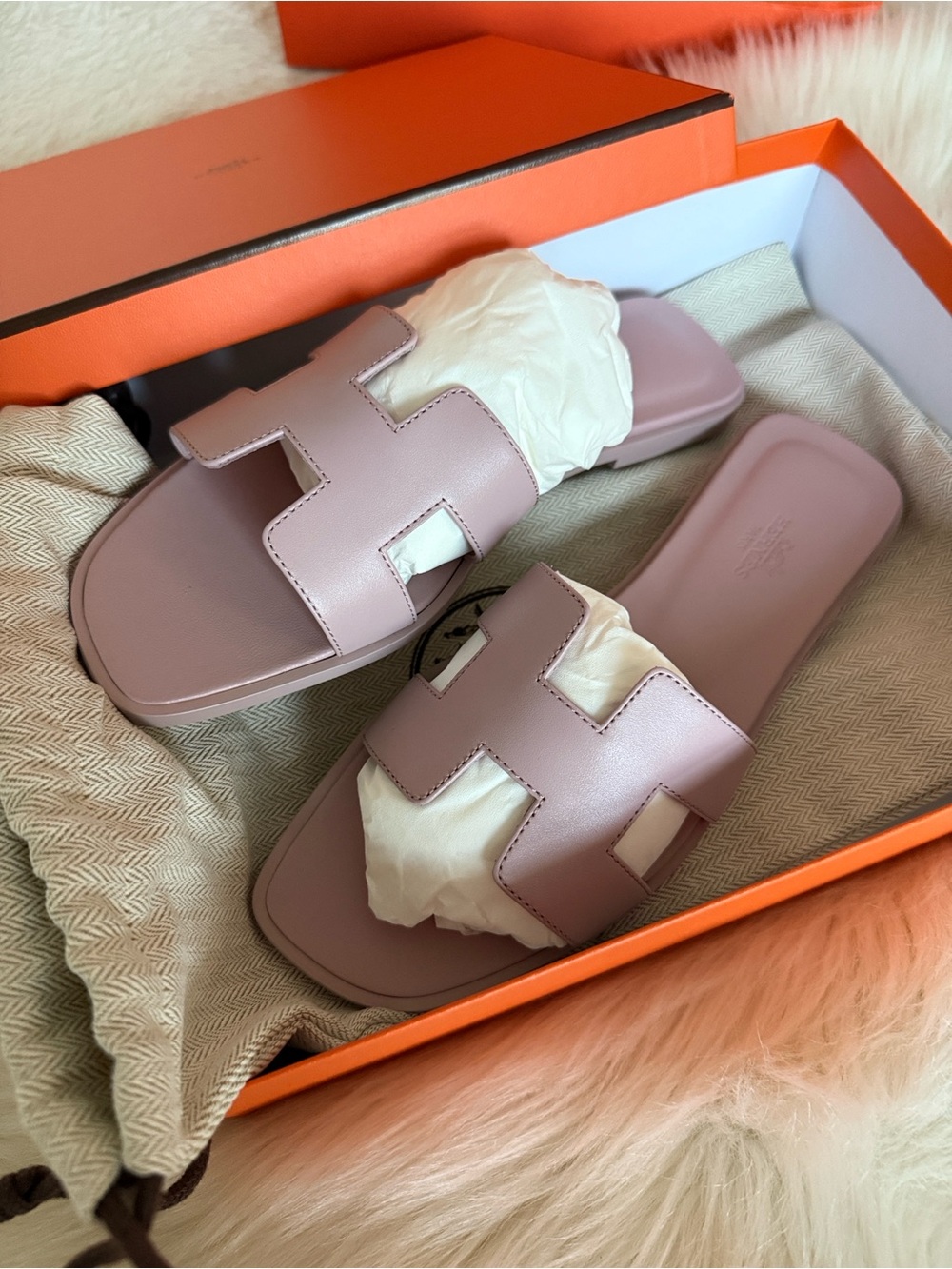 Hermes Oran Sandal Rose Pink suede - Picture 11 of 15